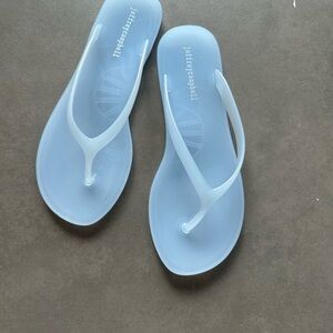 Jeffrey Campbell beach jelly flip flops